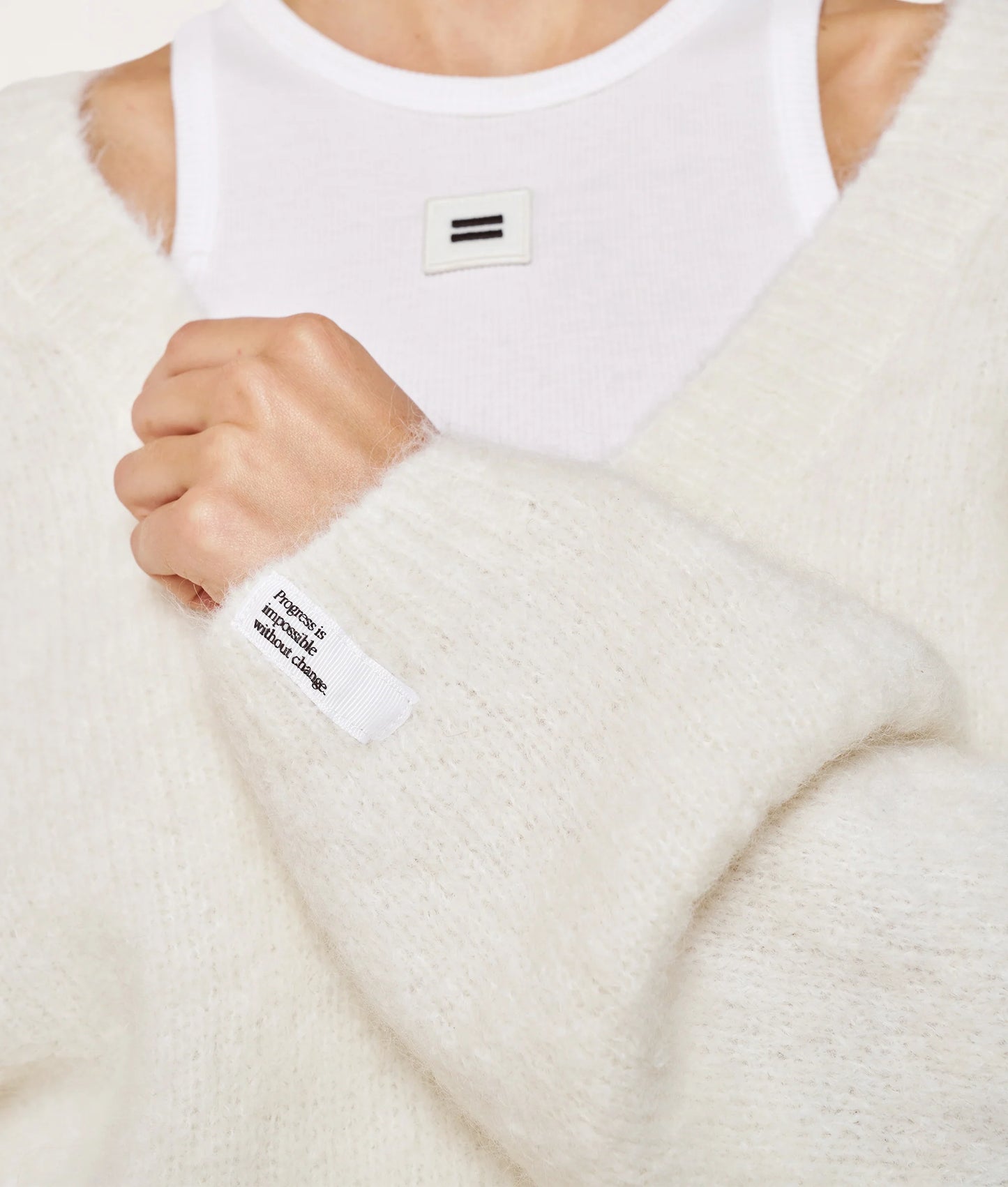 CROPPED V-NECK SWEATER KNIT 10 DAYS
