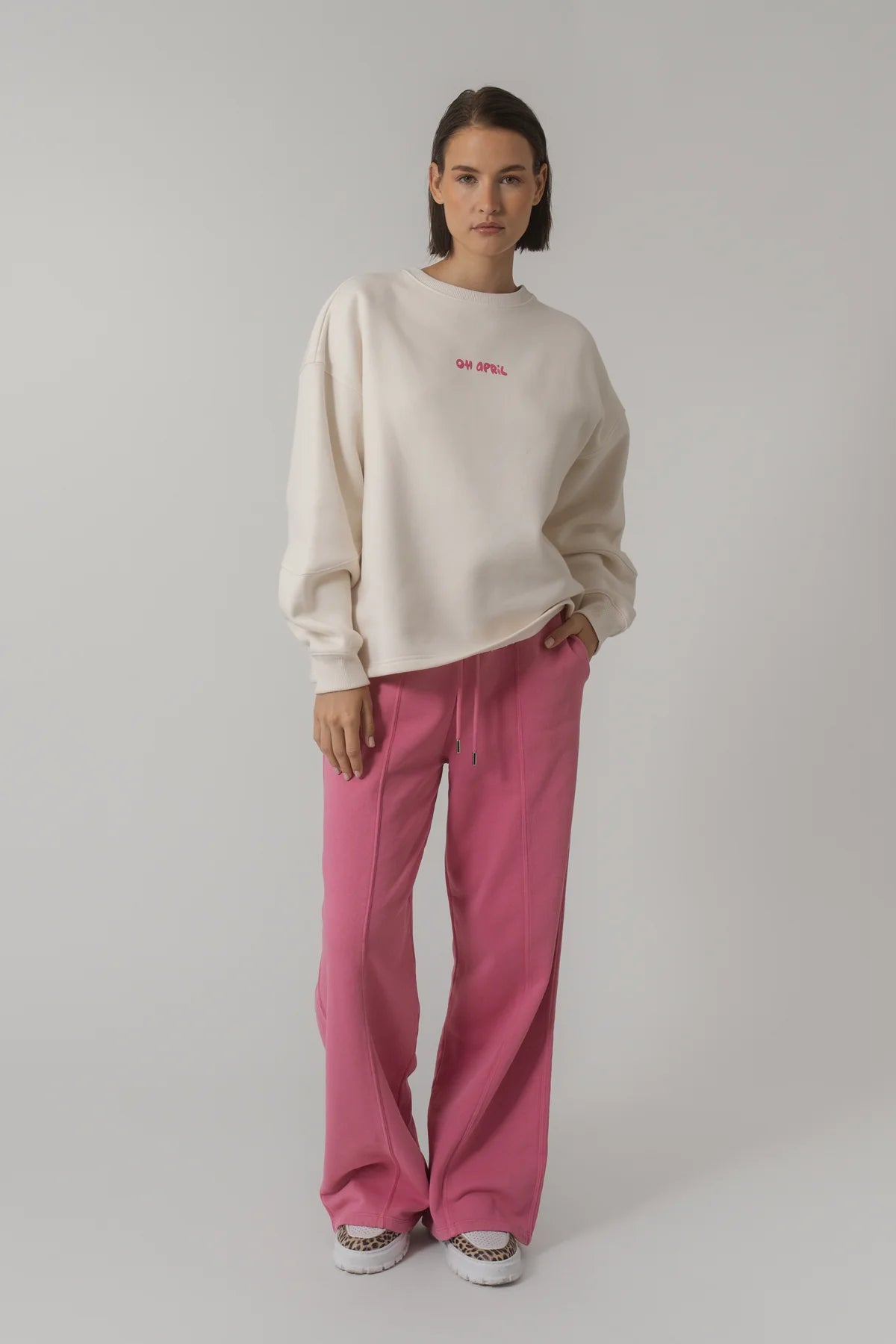 OV SWEATER ERA OF ME SAND OH APRIL