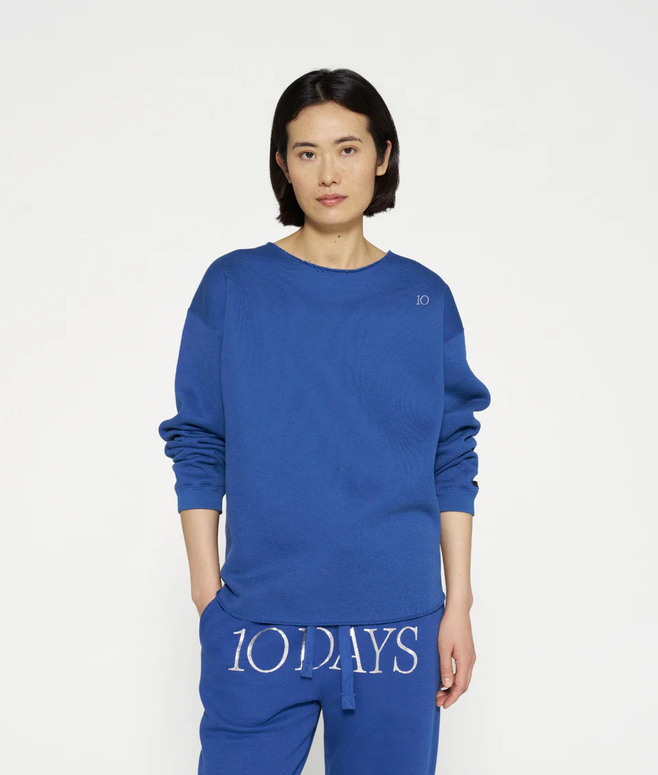 20-811-4203 raw edge statement sweater