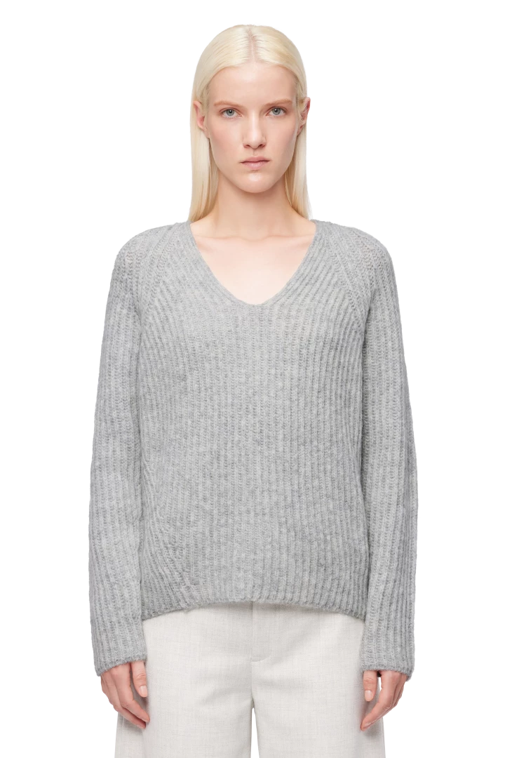 LYNETTE Strickpullover mit V-Ausschnitt in Alpaka-Mix grau Drykorn