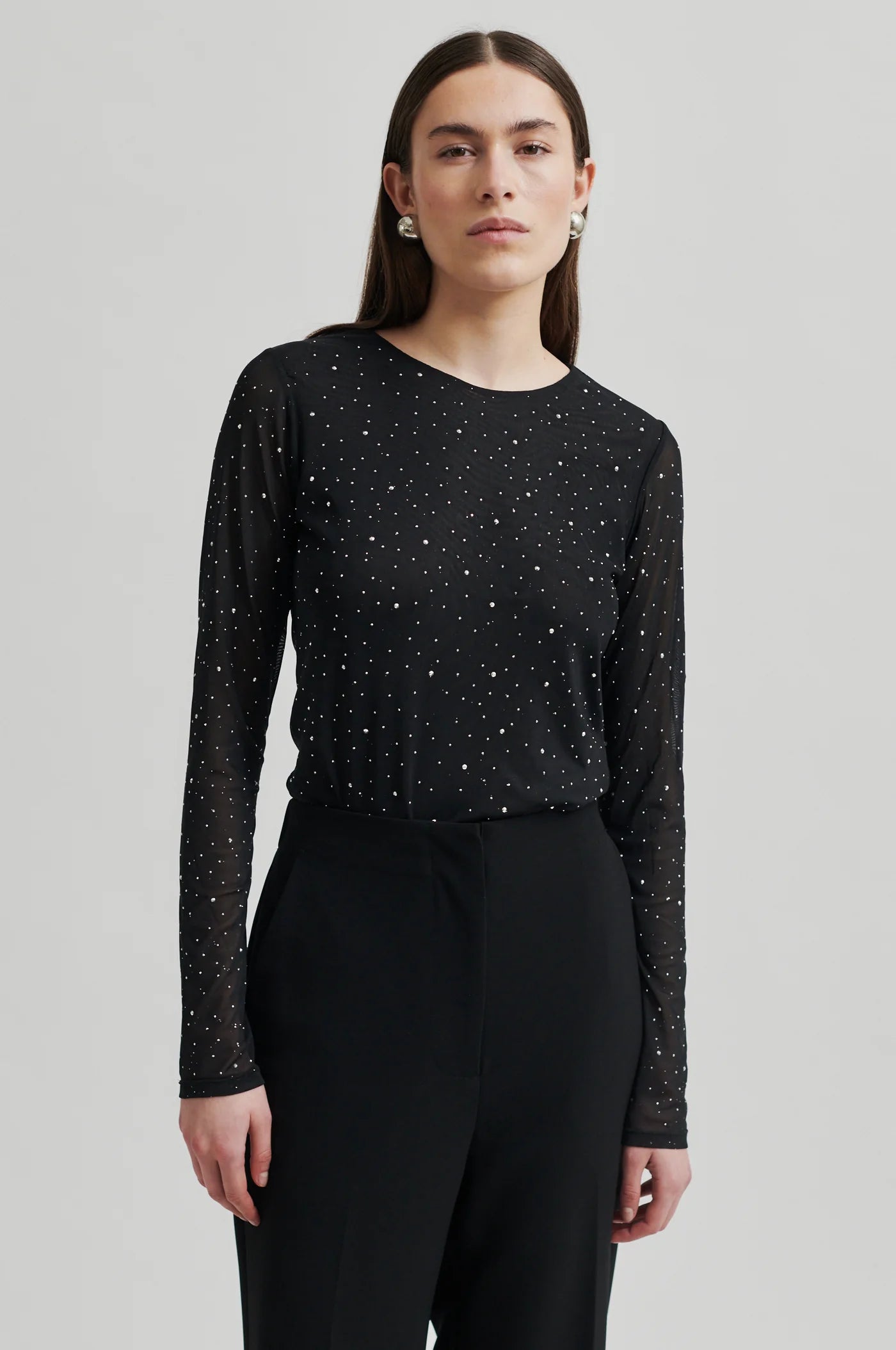 Edgy O-Neck Tee Second Female