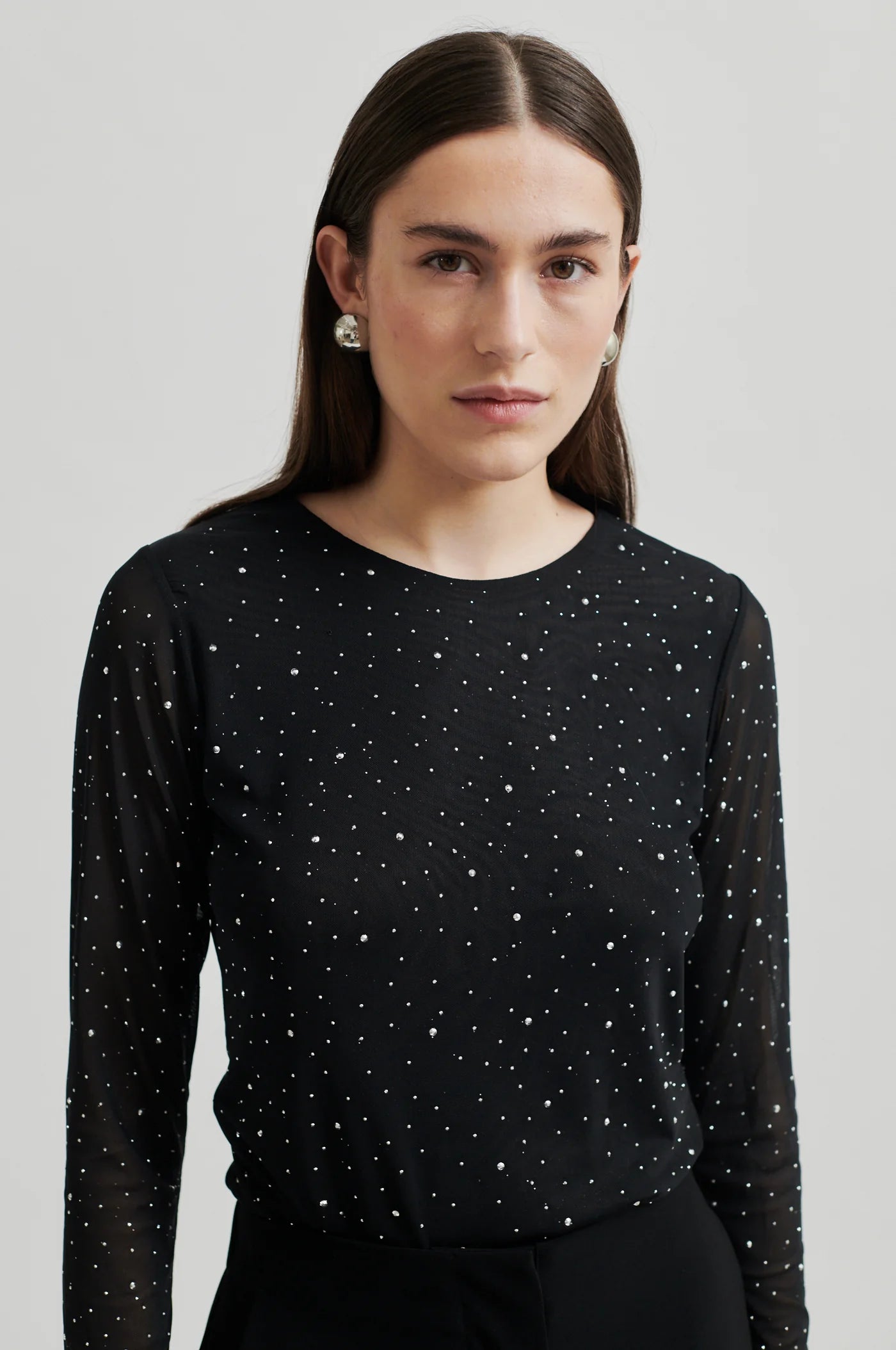 Edgy O-Neck Tee Second Female
