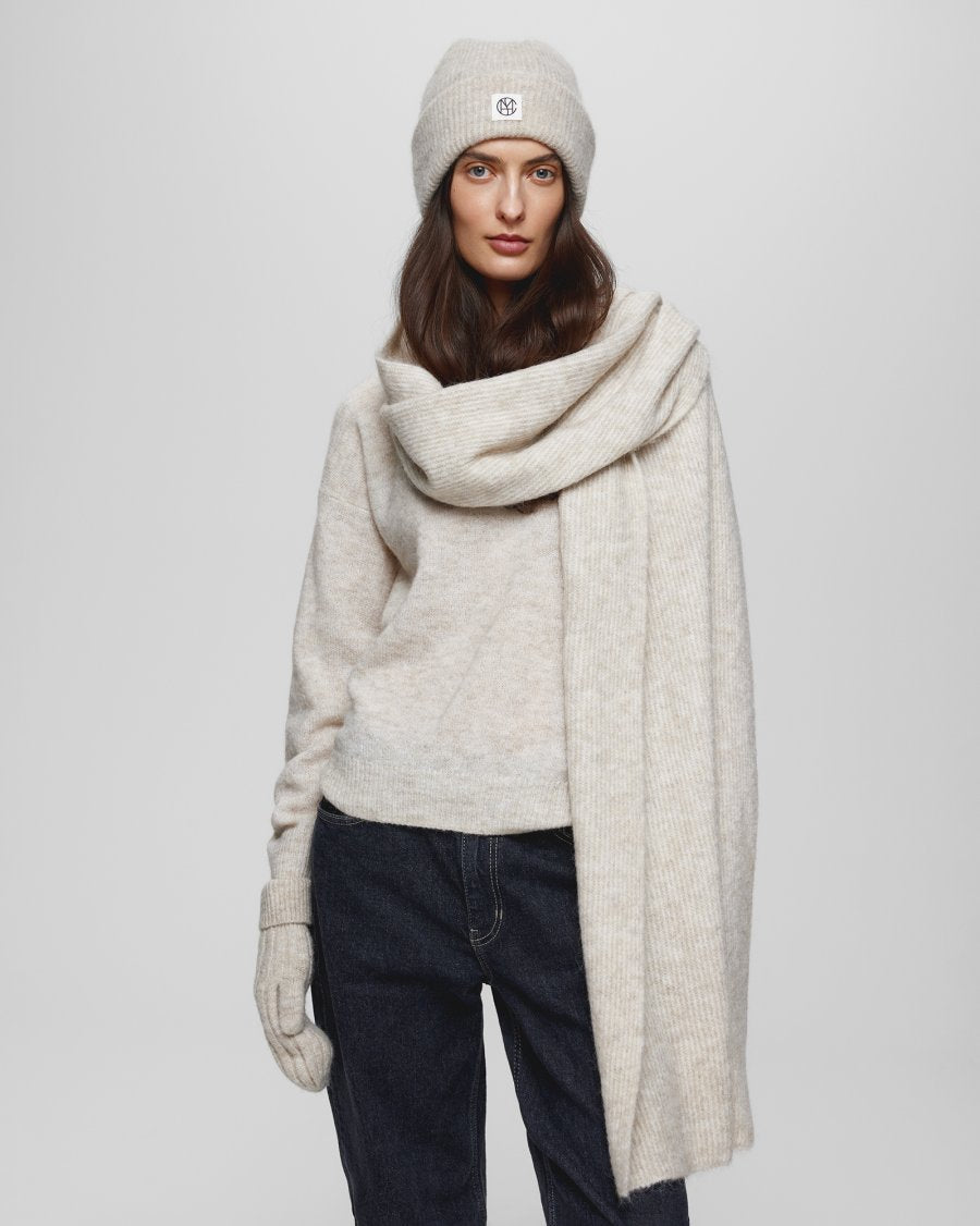 MOSS COPENHAGEN Hope Icon Scarf